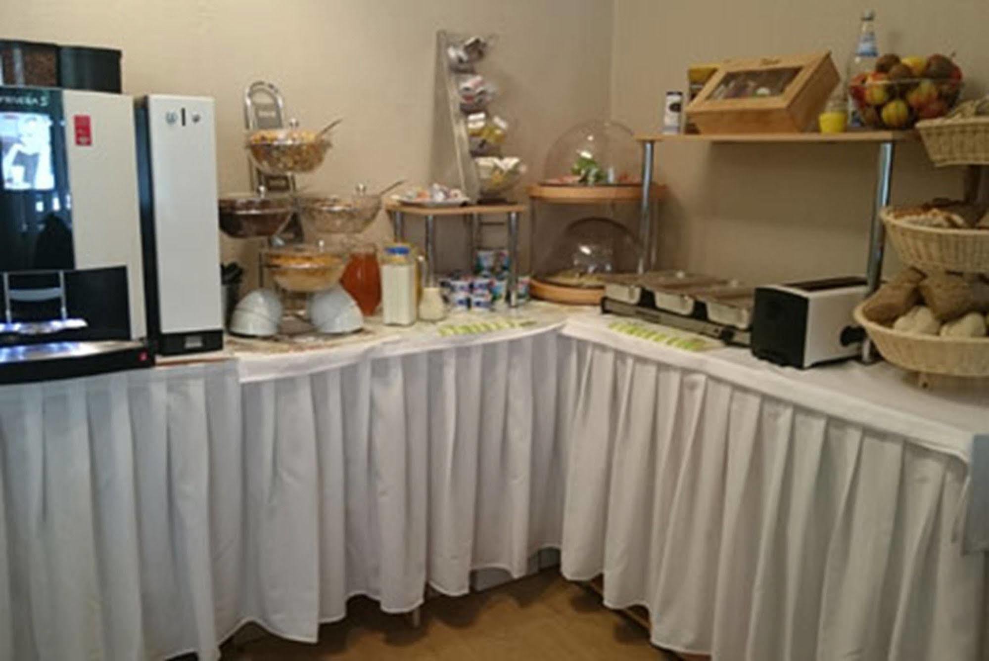 City Hotel Gotland เบอร์ลิน ภายนอก รูปภาพ