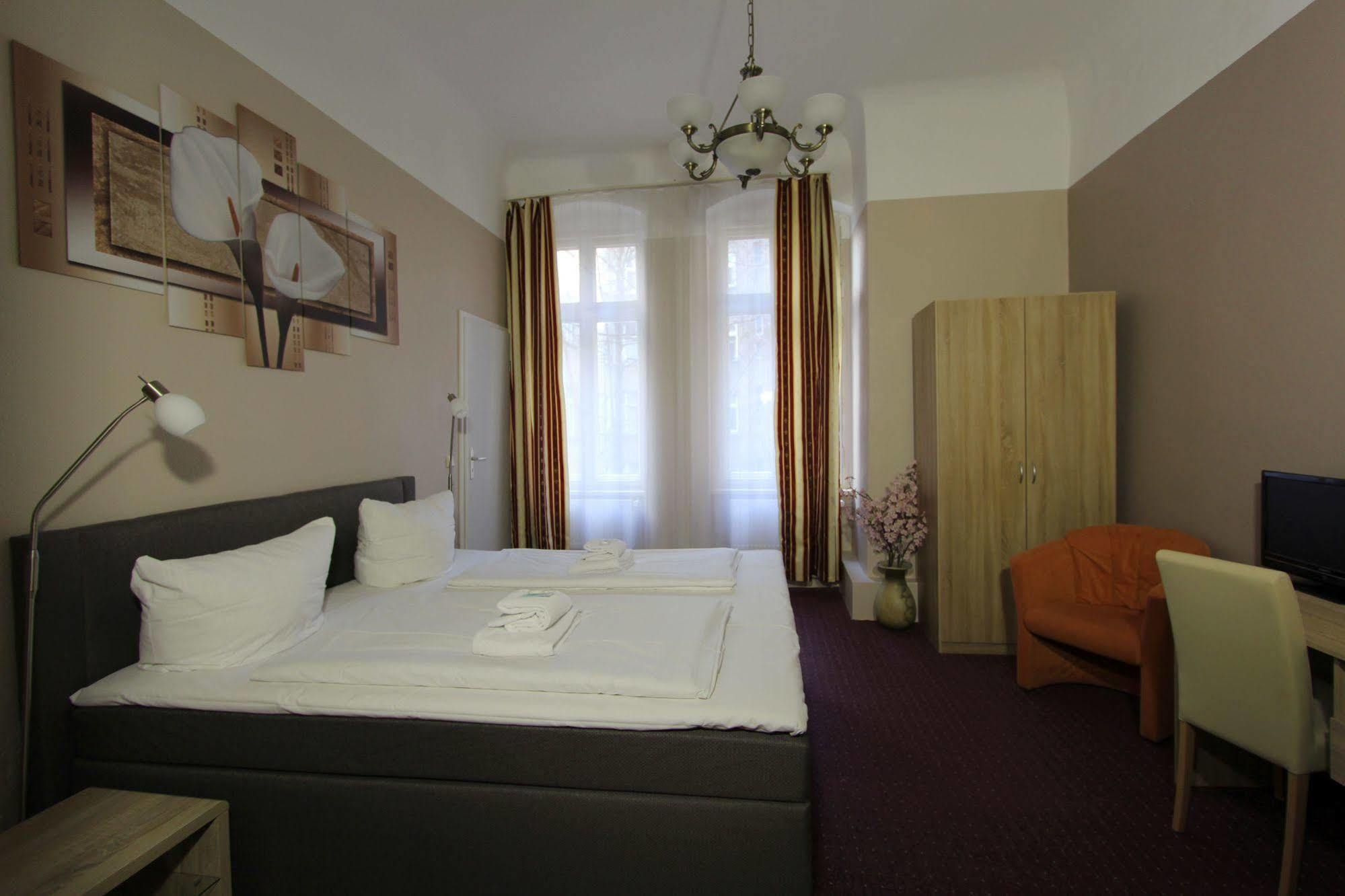 City Hotel Gotland เบอร์ลิน ภายนอก รูปภาพ